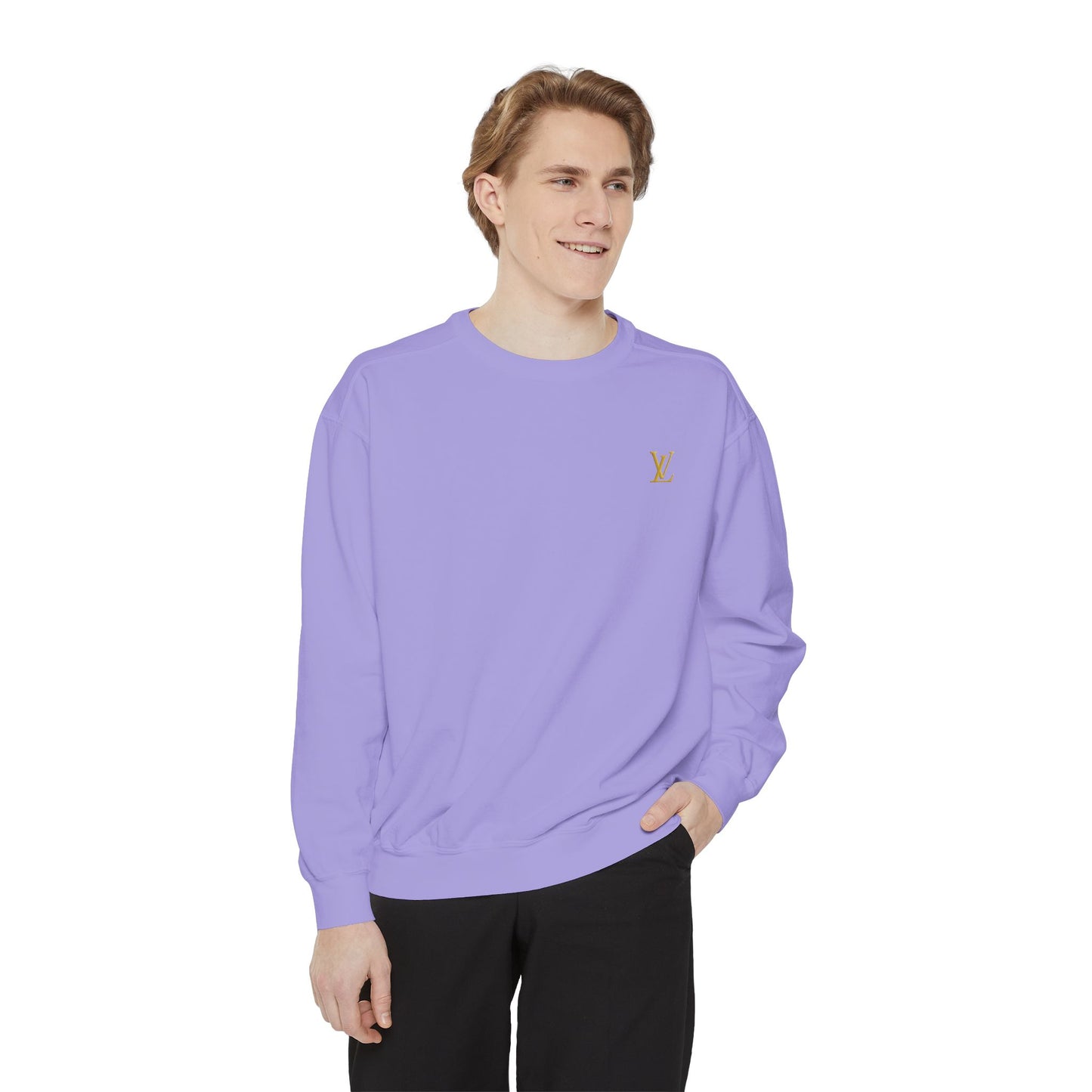 Zyrix LuxeWear – Unisex Garment-Dyed Sweatshirt