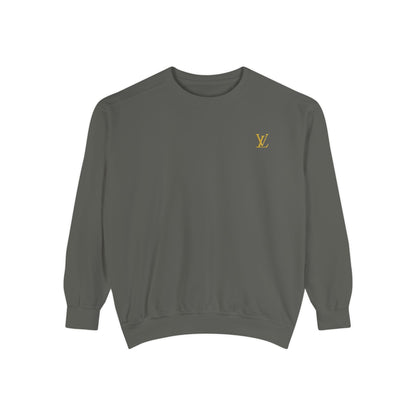 Zyrix LuxeWear – Unisex Garment-Dyed Sweatshirt