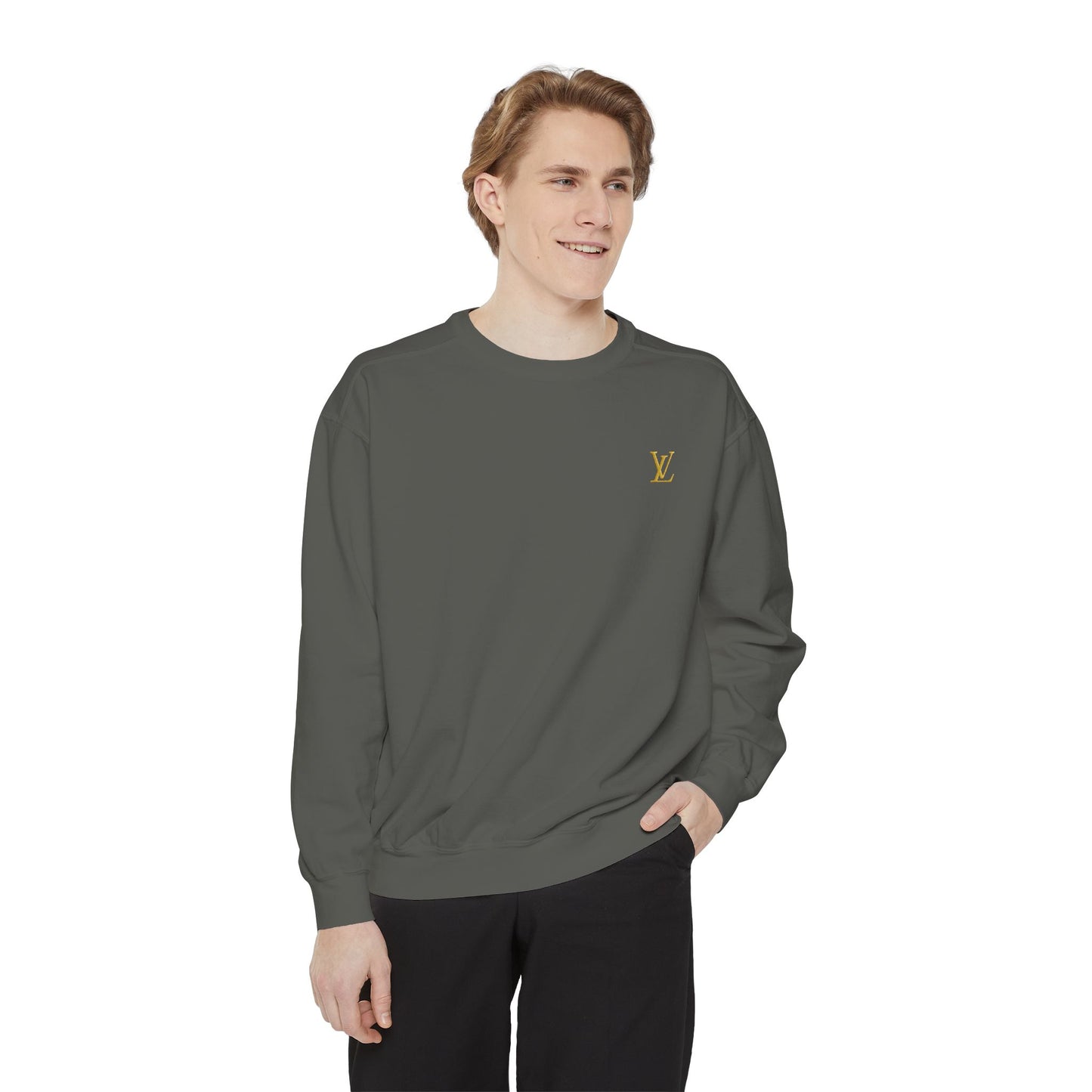 Zyrix LuxeWear – Unisex Garment-Dyed Sweatshirt